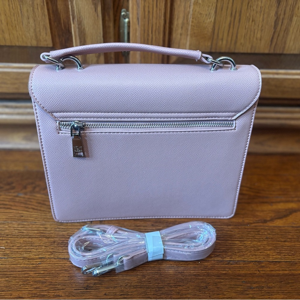 NWT Badgley Mischka Pink Crossbody Bag with Silver Hardware - Picture 2 of 7
